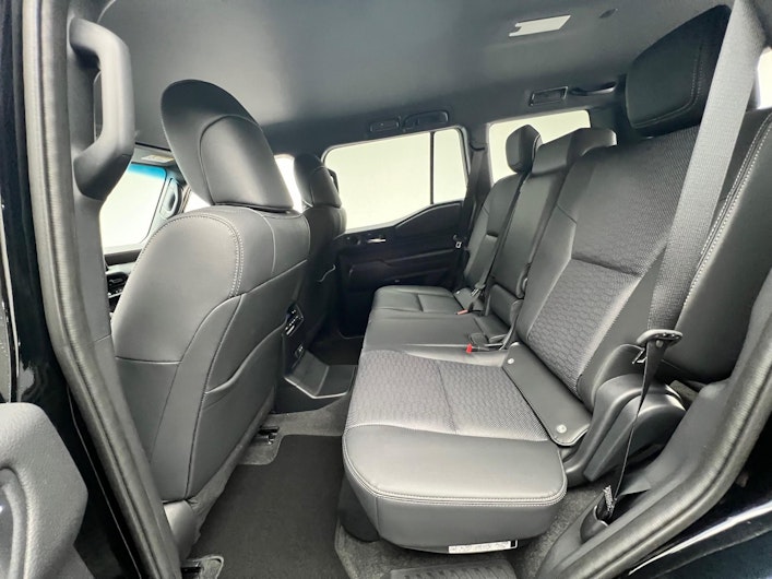 immagine del veicolo TOYOTA LANDCRUISER