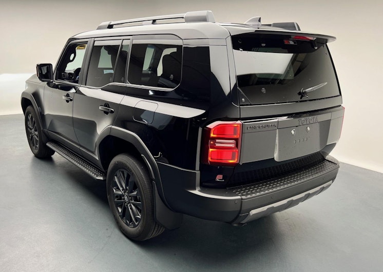 immagine del veicolo TOYOTA LANDCRUISER