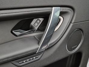 immagine del veicolo LAND ROVER Discovery Sport 1.5 T 270e Landmark 0.99% Leasing CHF 5'000.- Eintauschprämie