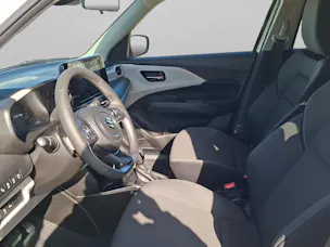 Suzuki Swift 1.2 Sakura Top Hybrid