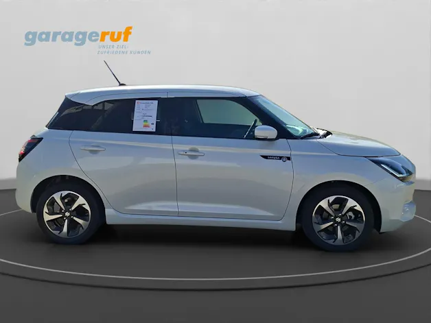 Suzuki Swift 1.2 Sakura Top Hybrid
