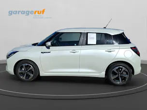 Suzuki Swift 1.2 Sakura Top Hybrid