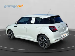 Suzuki Swift 1.2 Sakura Top Hybrid