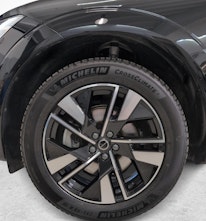 Fahrzeugbild VOLVO XC60 2.0 B5 MH Plus Dark AWD