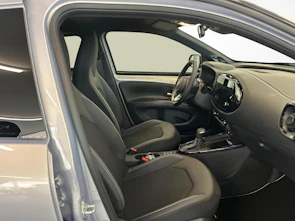 Fahrzeugbild TOYOTA Aygo X 1.5 VVT-i HSD Style