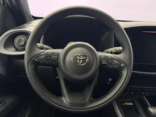 Toyota Aygo X 1.5 VVT-i HSD Trend