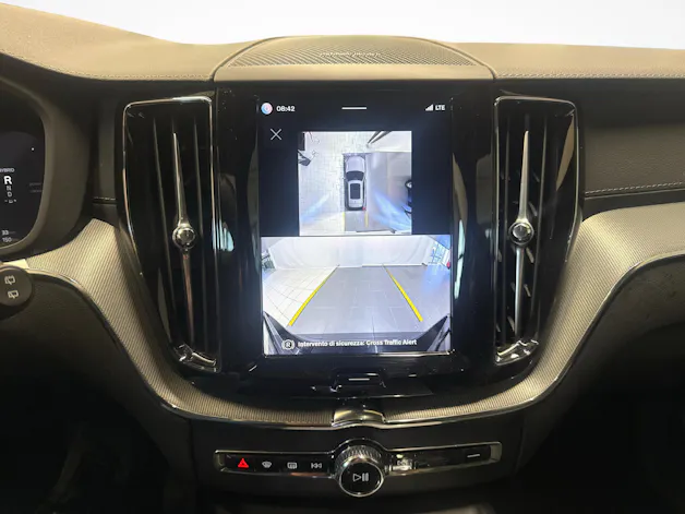 Volvo XC60 2.0 T8 TE Ultra Dark eAWD + Ruote invernali incluse