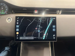 https://vehicle.imgix.net/4211019/d8b33c7e-32bb-43ee-af80-b74e3105cd6f.jpg