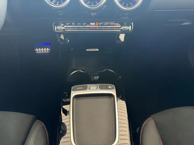 Mercedes-Benz A 200 AMG Line