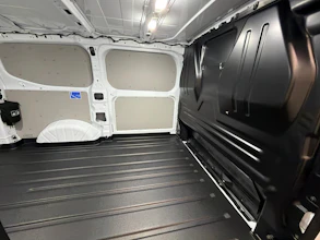 https://vehicle.imgix.net/4211044/dbde03a7-bdfd-4e9f-b961-aa02591f0322.jpg