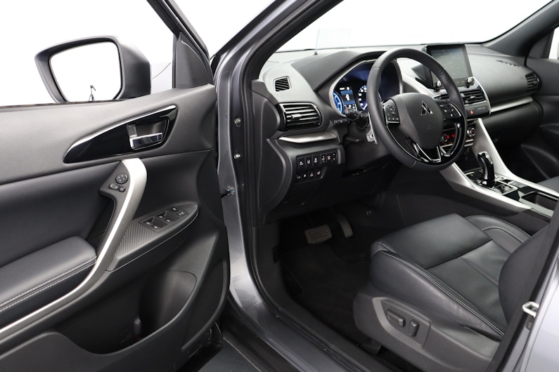 Fahrzeugbild MITSUBISHI ECLIPSE CROSS