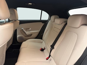 Fahrzeugbild MERCEDES-BENZ A 180 Progressive