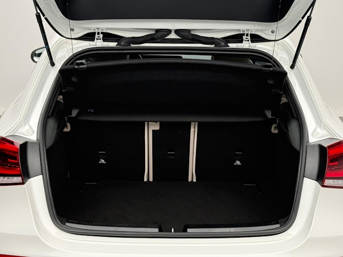 Fahrzeugbild MERCEDES-BENZ A 180