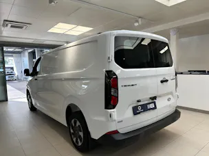 Ford Transit C Van 320 L2 2.5 Duratec 233 Trend PHEV