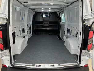 Ford Transit C Van 320 L2 2.5 Duratec 233 Trend PHEV