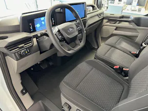 Ford Transit C Van 320 L2 2.5 Duratec 233 Trend PHEV