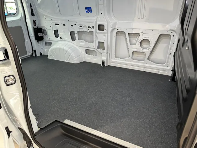 Ford Transit C Van 320 L2 2.5 Duratec 233 Trend PHEV