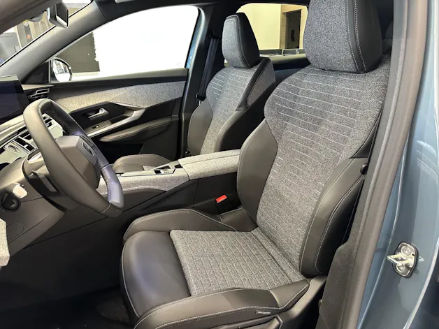 Peugeot 3008 1.2 Hybrid Allure