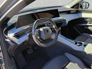 PEUGEOT 3008 1.2 Hybrid Allure