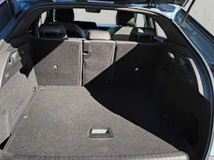 PEUGEOT 3008 1.2 Hybrid Allure