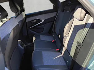PEUGEOT 3008 1.2 Hybrid Allure
