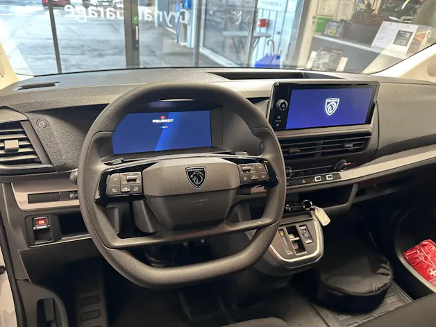 Peugeot e-Expert Kaw. Standard 75 kWh