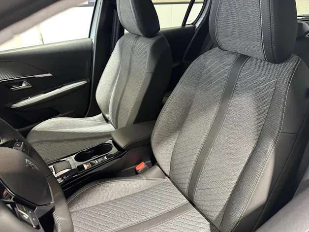 Peugeot 208 e-Allure