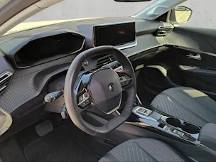 PEUGEOT 208 e-Allure