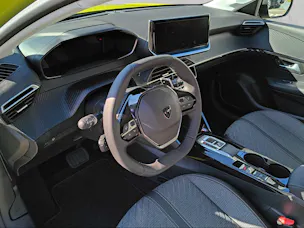 PEUGEOT 208 1.2 Hybrid Allure Premium