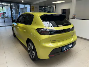 Peugeot 208 1.2 Hybrid Allure Premium