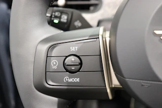 https://vehicle.imgix.net/4211214/4e7e71d8-ee9d-4bab-b196-1d197b6f28ac.JPG