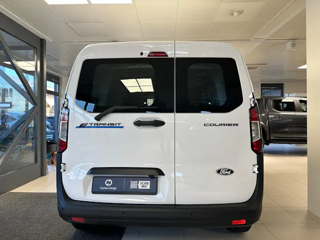 Ford E-Transit Courier Van Trend