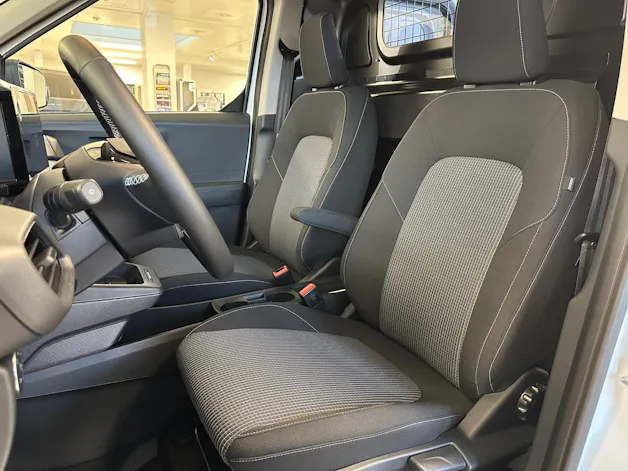 Ford E-Transit Courier Van Trend