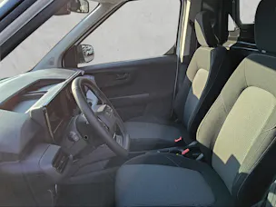 FORD E-Transit Courier Van Trend