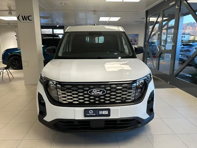 Ford E-Transit Courier Van Trend