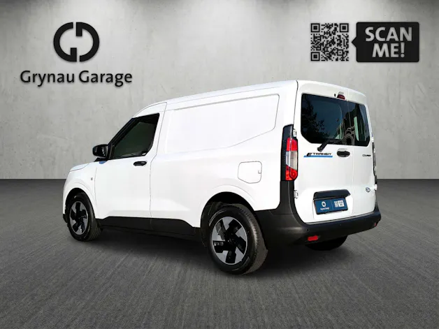 FORD E-Transit Courier Van Trend