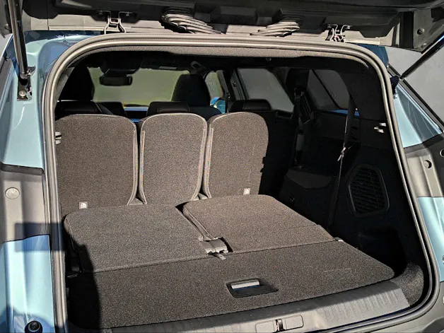PEUGEOT 5008 1.2 Hybrid Allure Premium
