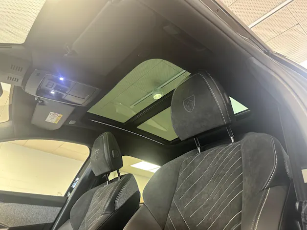 Peugeot 3008 e-Launch Edition AWD 8 Jahre Garantie