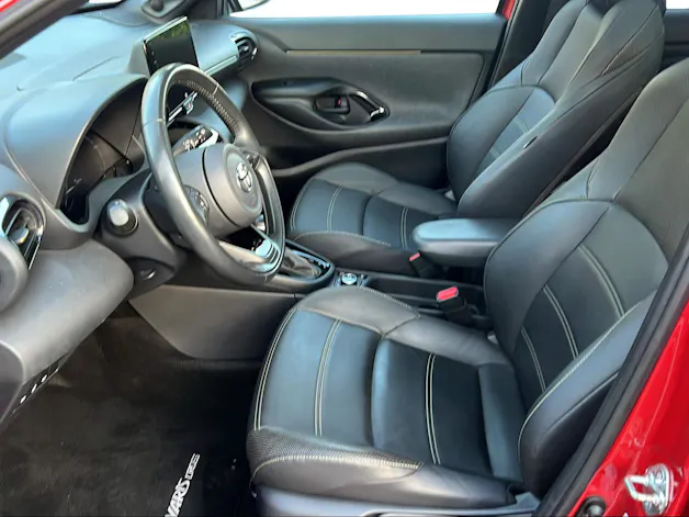 Toyota Yaris Cross 1.5 VVT-i HSD Premiere Edition AWD-i