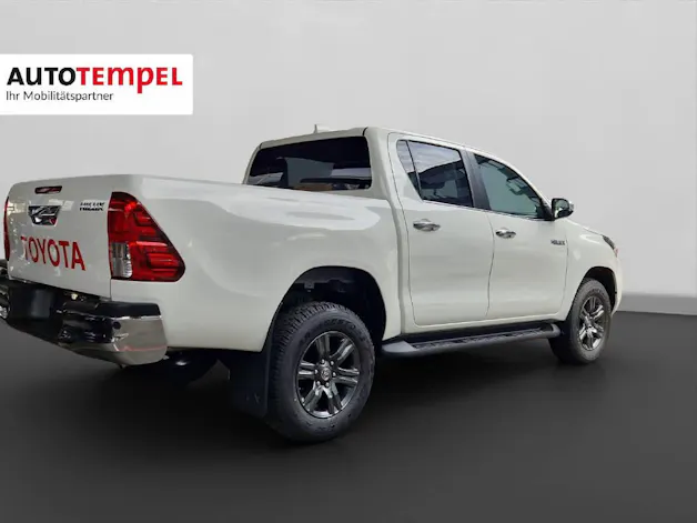 Toyota Hilux Double Cab.-Pick-up 2.8 48038/004