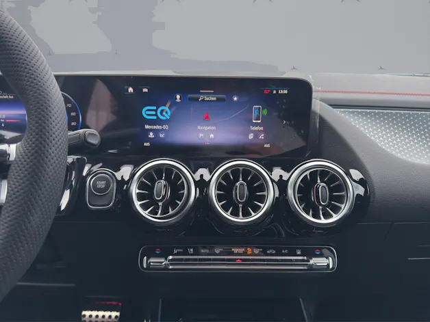 Mercedes-Benz EQA 300 AMG Line 4matic