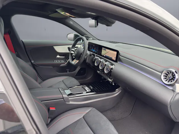 Mercedes-Benz CLA 35 AMG 4matic