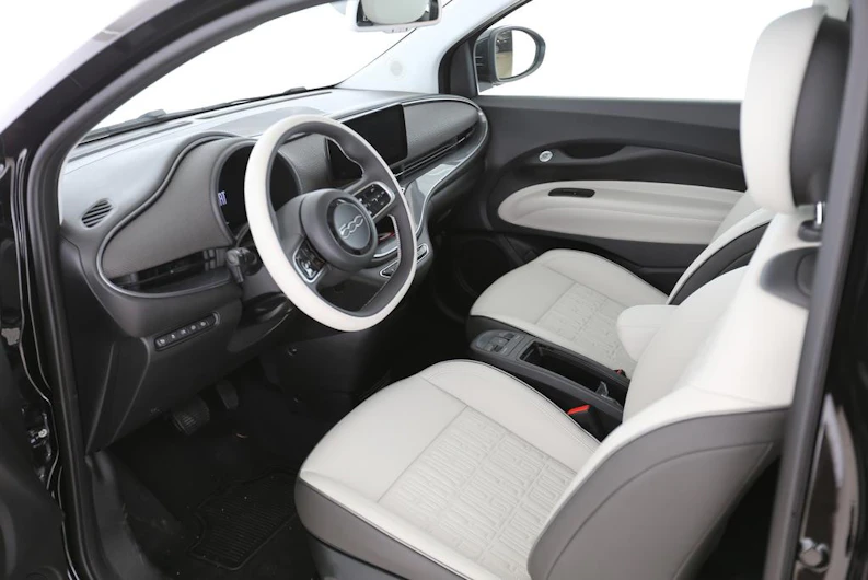 image du véhicule FIAT 500