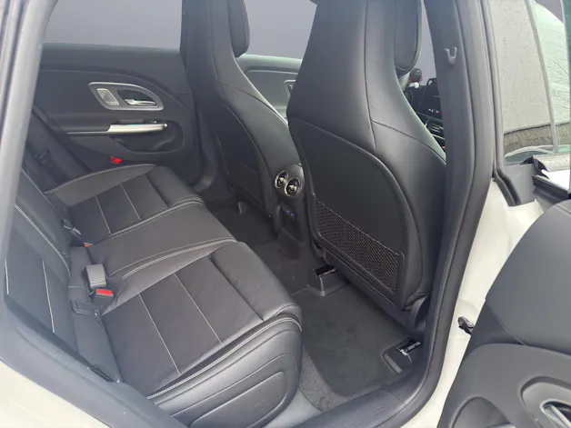 Mercedes-Benz CLA 220 AMG Line