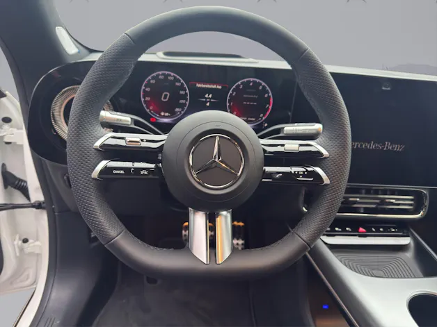 Mercedes-Benz CLA 220 AMG Line