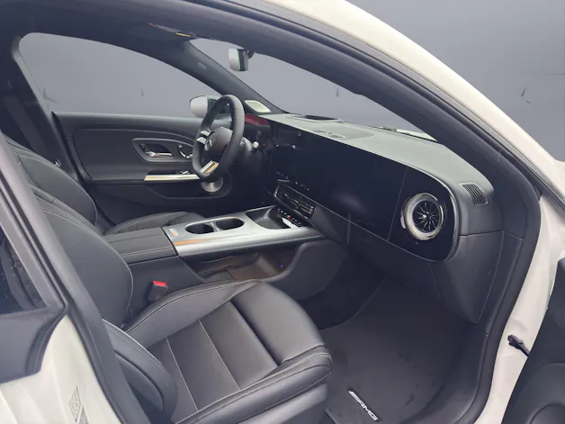 Mercedes-Benz CLA 220 AMG Line