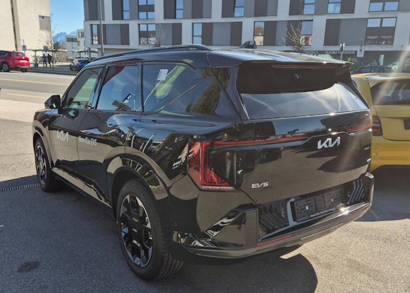 immagine del veicolo 3 immagine del veicolo 3