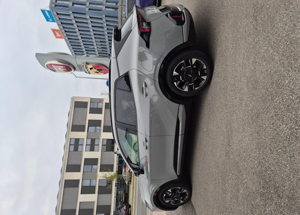 immagine del veicolo 4 immagine del veicolo 4