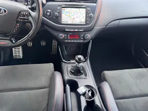 Kia Cee'd 1.6 GDi Turbo GT