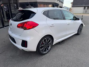 Kia Cee'd 1.6 GDi Turbo GT